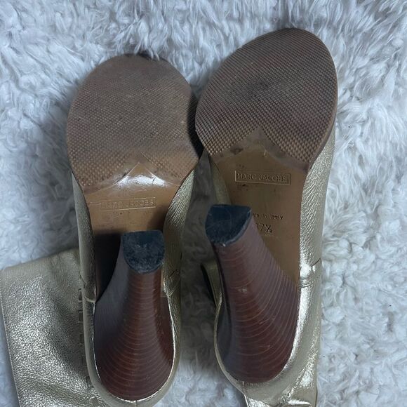 Marc Jacobs leather metallic gold slip on ankle heels boots stitching accent SZ7 - Picture 11 of 12